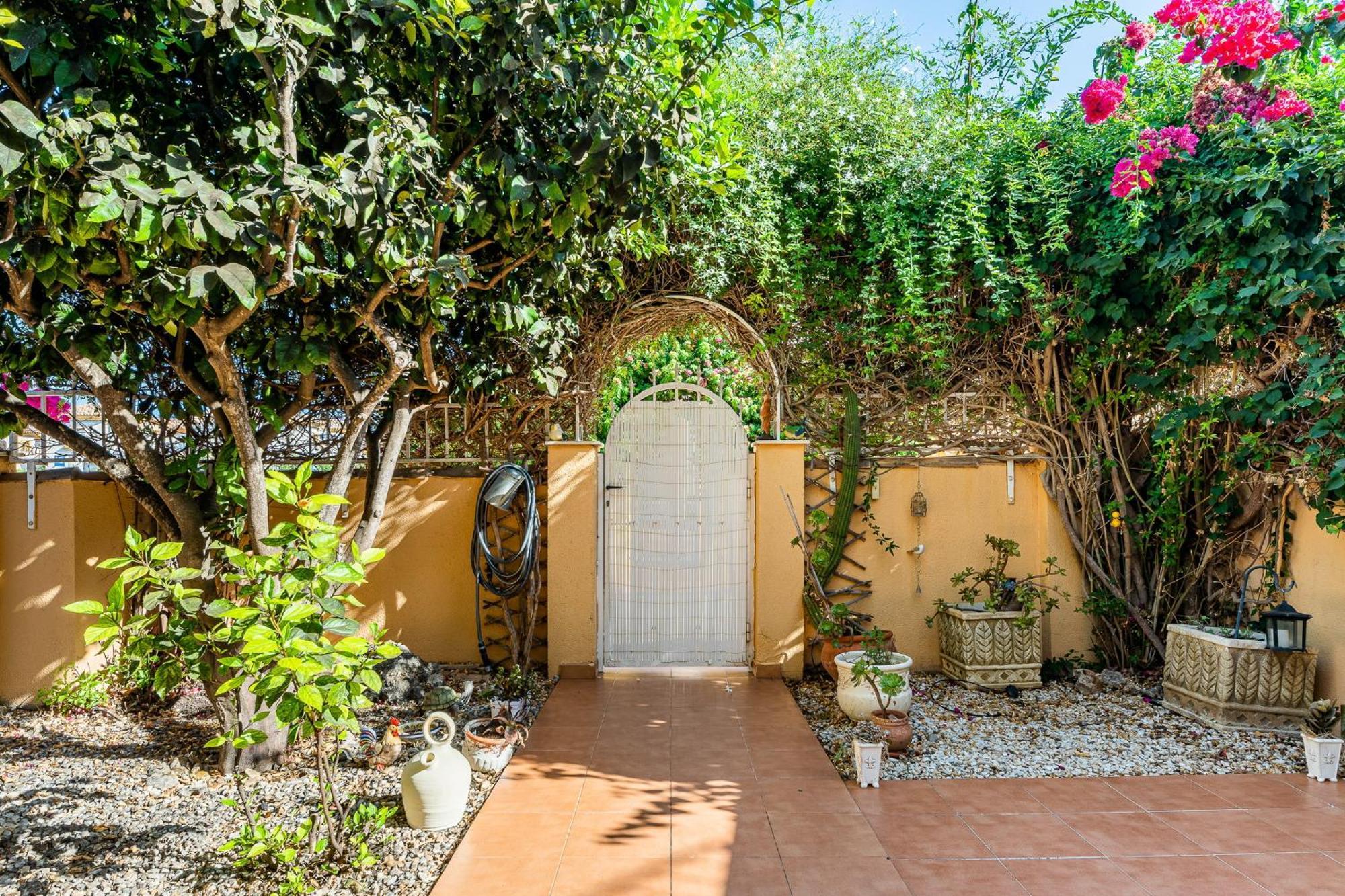 Garden Sweets Chalet Orihuela Exterior foto