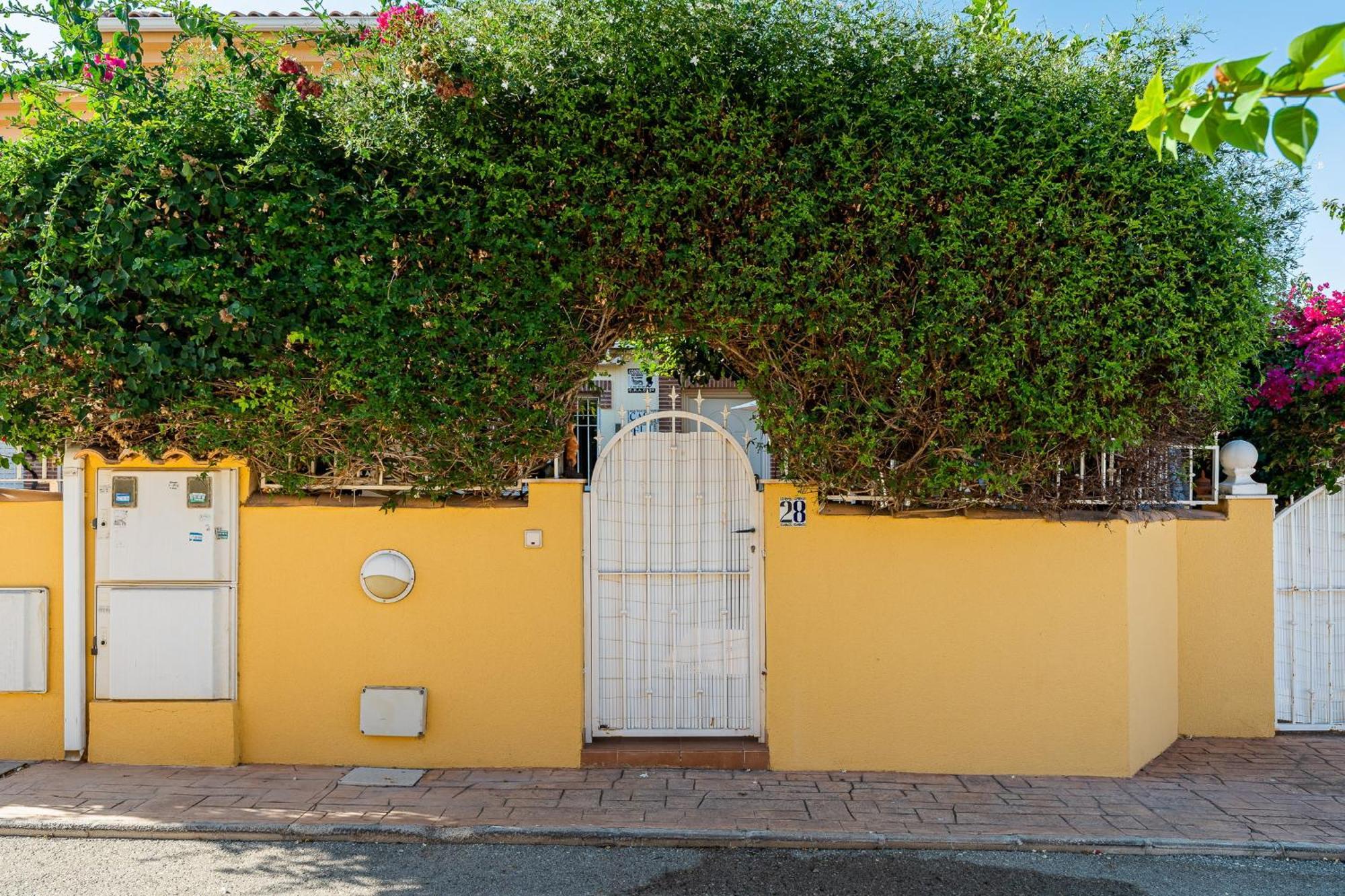 Garden Sweets Chalet Orihuela Exterior foto