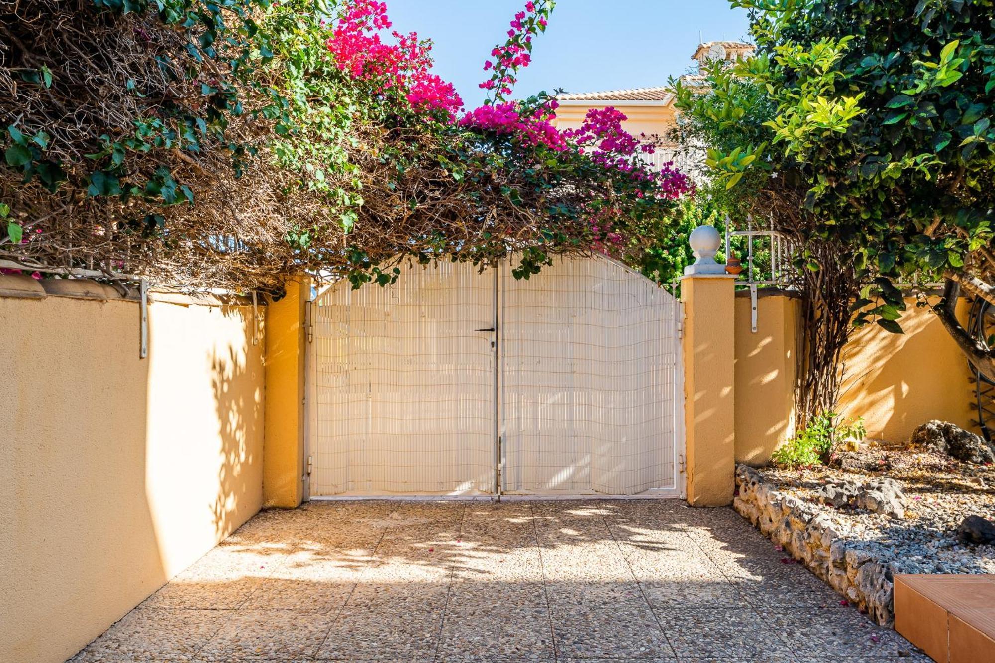 Garden Sweets Chalet Orihuela Exterior foto
